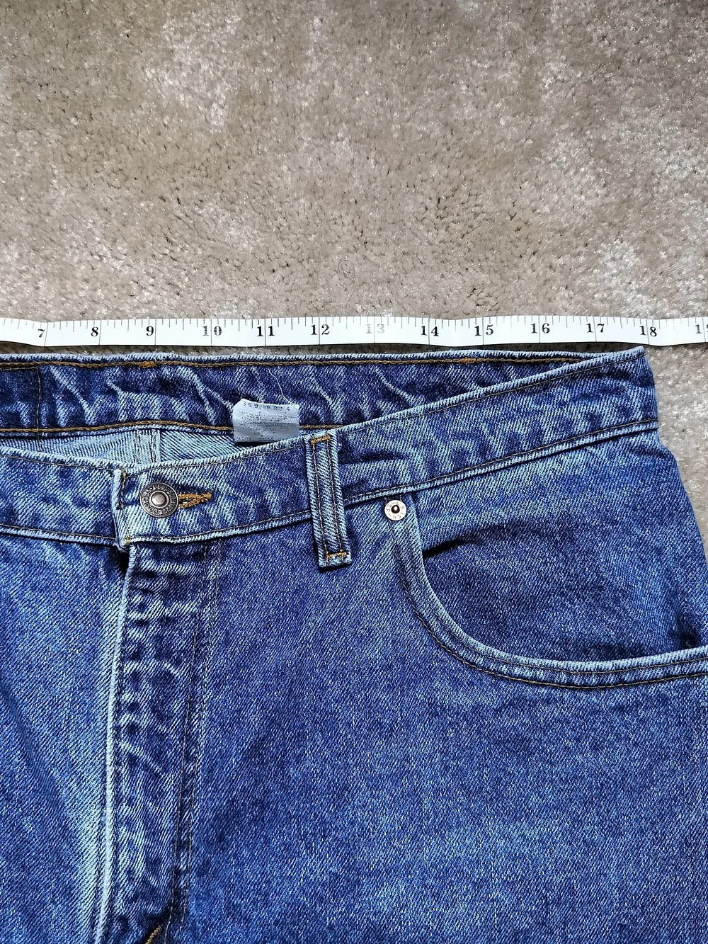 Levi's 560 Men's Medium Blue Relaxed Fit Jeans